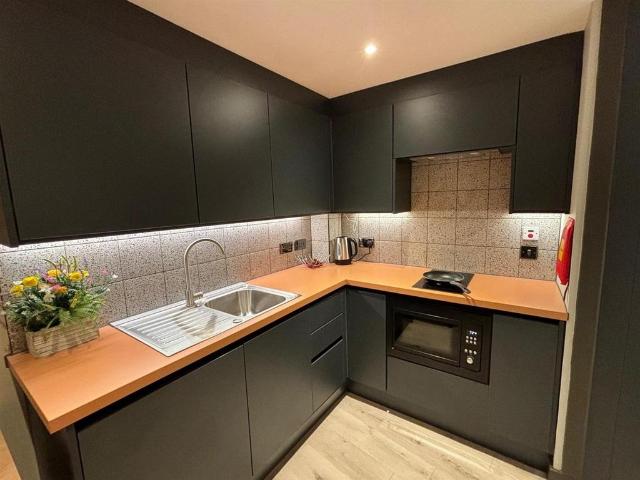 Flat for rent in Stokes Croft, Feckenham