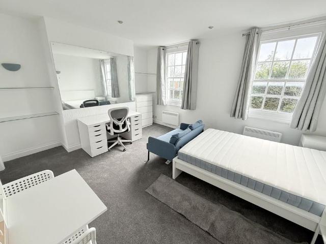 Studio for rent in Katesgrove, Reading