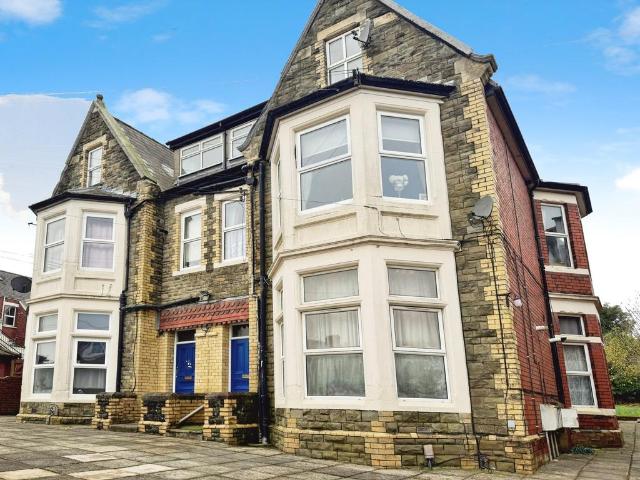 Flat for rent in Stow Hill, Wales