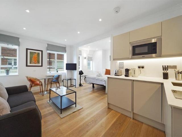 Studio for rent in London, Isle Of Man