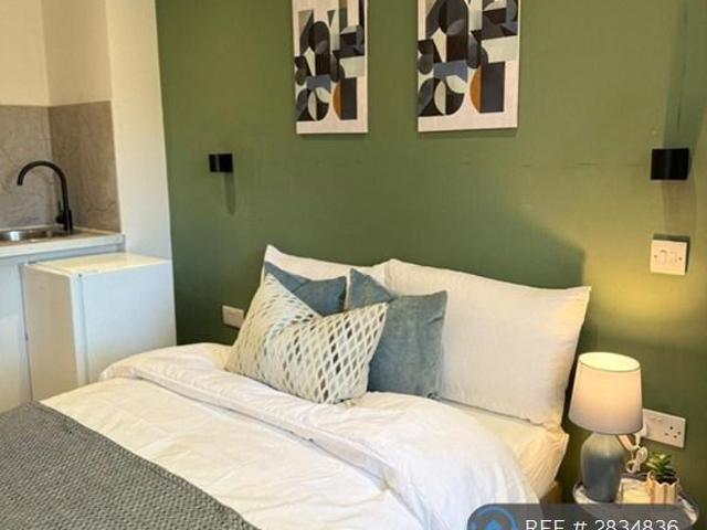Flat for rent in West Drayton, Isle Of Man