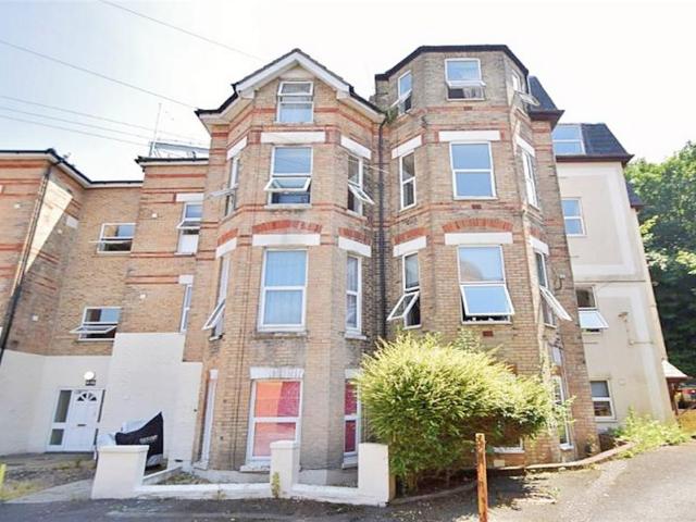 Flat for rent in West Cliff, Bournemouth