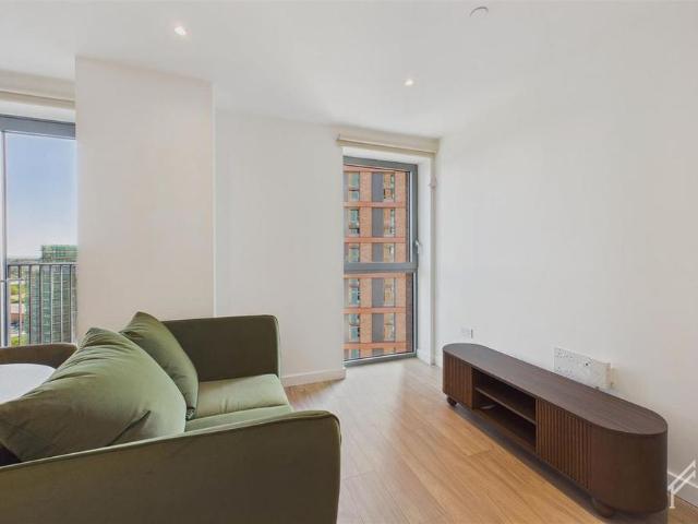Studio for rent in Alperton, Greater London