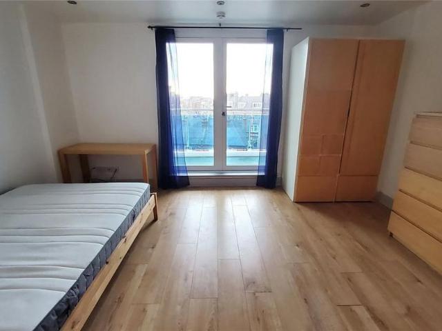 Studio for rent in Wealdstone, Greater London
