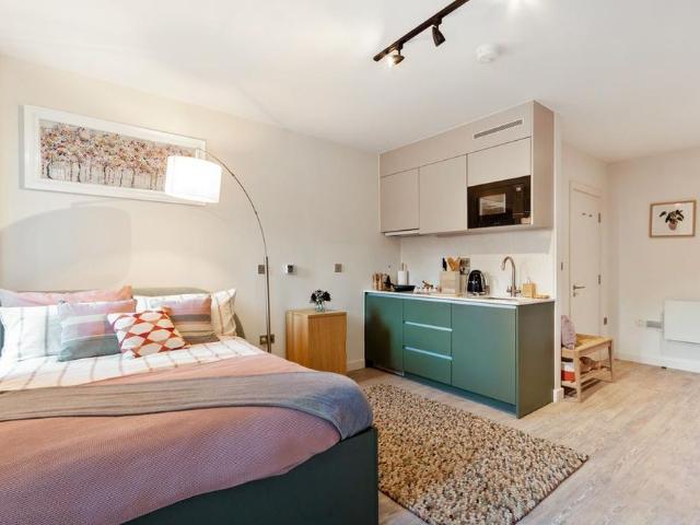 Studio for rent in Norbiton, Greater London