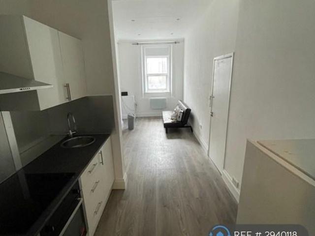Flat for rent in Kilburn, Greater London