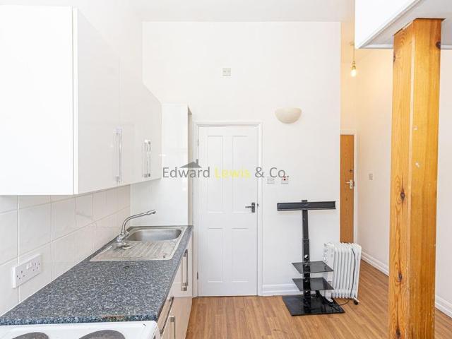 Studio for rent in Clapton, Lower Clapton