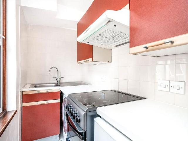 Studio for rent in St Margarets, Greater London