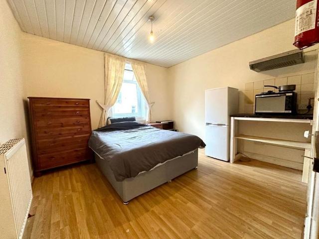 Studio for rent in Blackpool