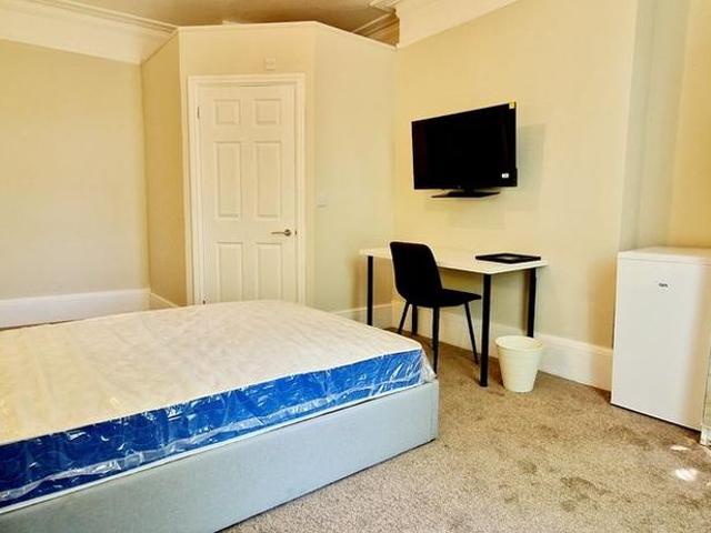 Studio for rent in Milton, Hamerton