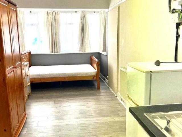 Studio for rent in Lane, Greater London