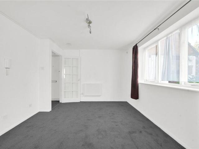 Studio for rent in Mill Meads, Greater London