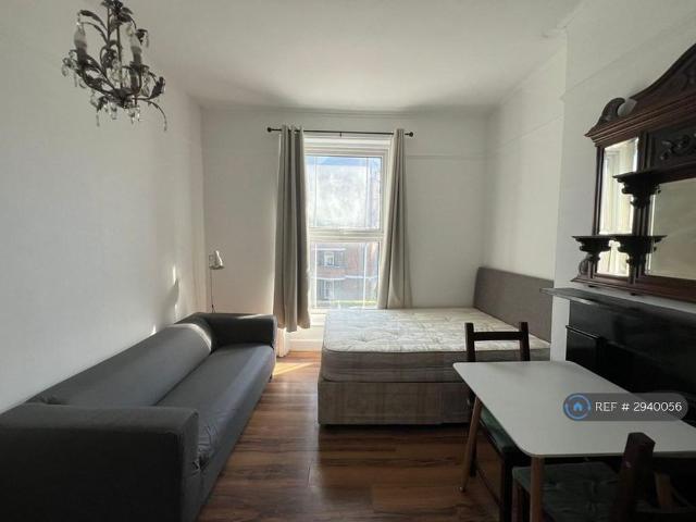Studio for rent in Tufnell Park, Greater London
