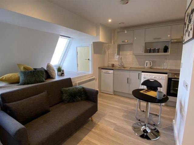 Studio for rent in St. Mildred's, The Bridge