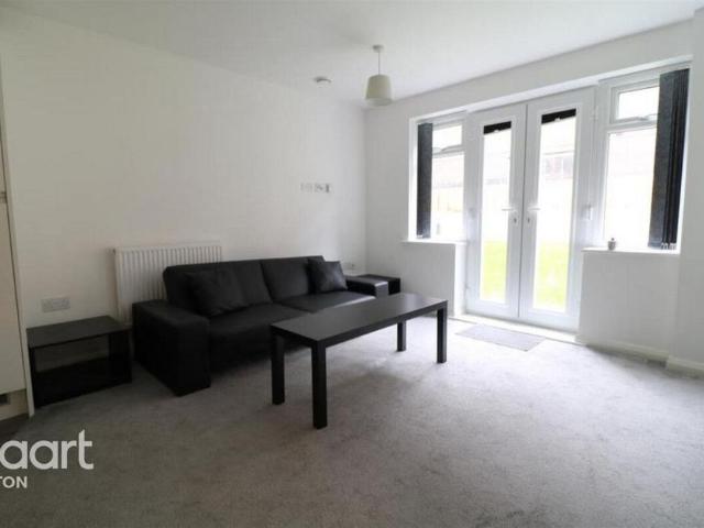 Studio for rent in High Town, Luton