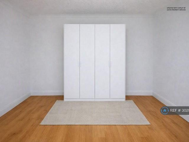 Studio for rent in London Borough of Barking and Dagenham, Greater London