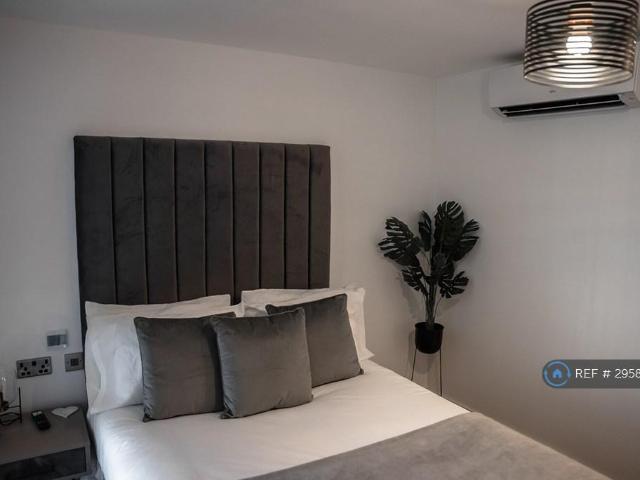 Flat for rent in Jewellery Quarter, West Midlands