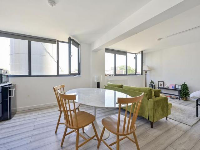 Studio for rent in London Borough of Merton, Greater London