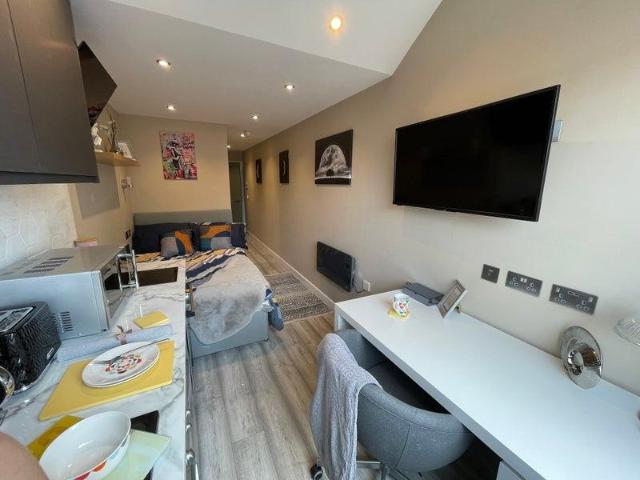 Flat for rent in St Ann's, Haddon