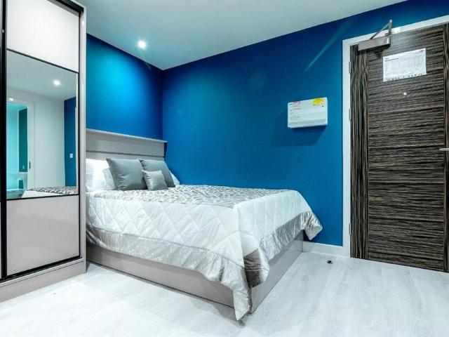 Studio for rent in Reading