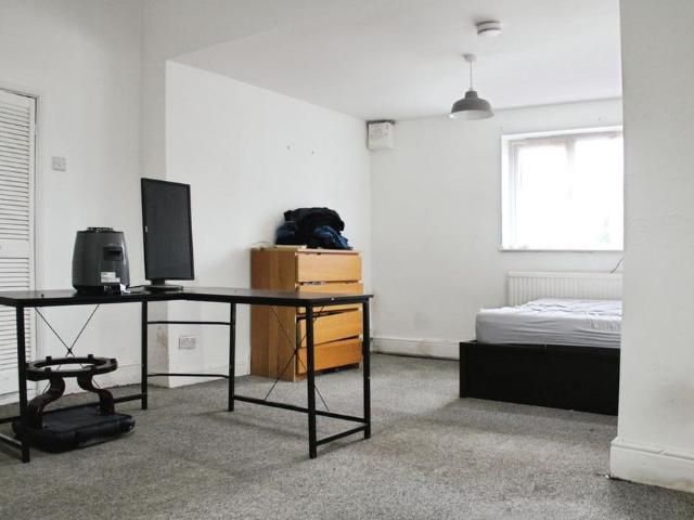 Studio for rent in Littlethorpe, Blaby