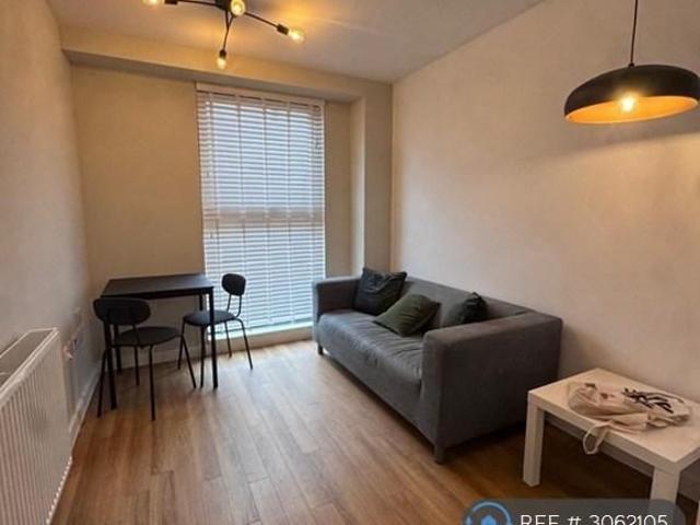 Studio for rent in Chalvey, Slough