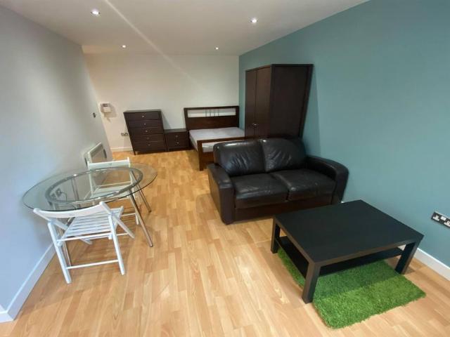 Flat for rent in Devonshire, South Yorkshire