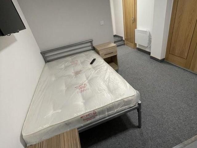 Studio for rent in Highfields, Old Wharf