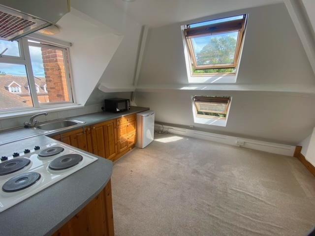 Studio for rent in St. Martin's, The Bridge
