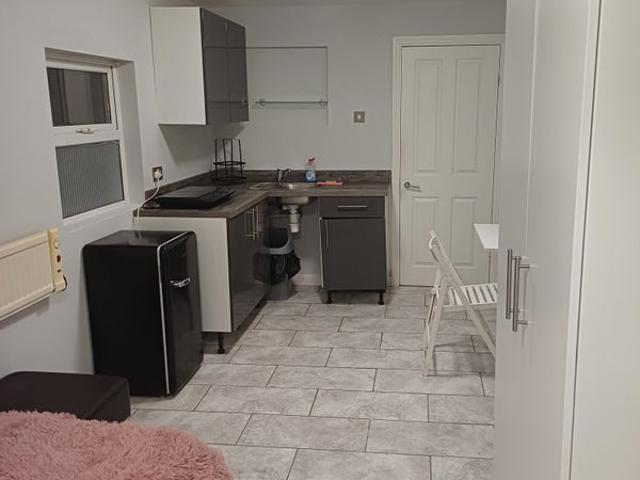 Studio for rent in London Borough of Croydon, Forestdale