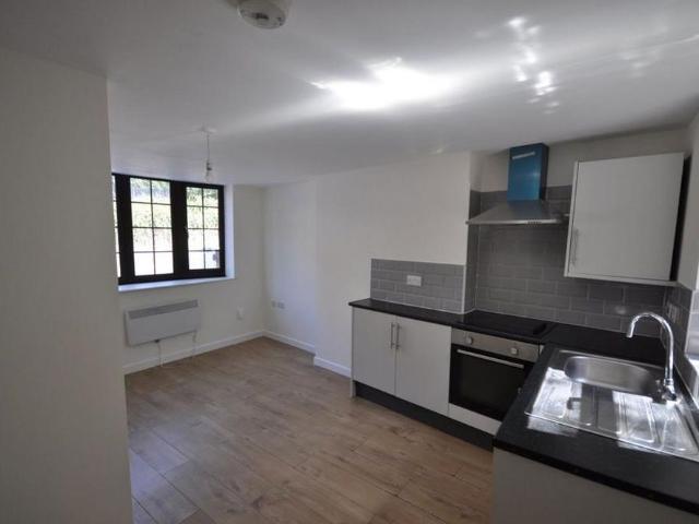 Studio for rent in Brierley Hill, West Midlands