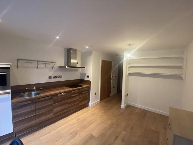 Studio for rent in Castlegate, Burngreave