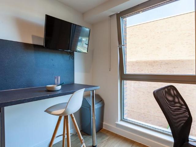 Studio for rent in Round Hill, Brighton & Hove
