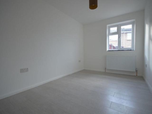 Studio for rent in Little Heath, Greater London