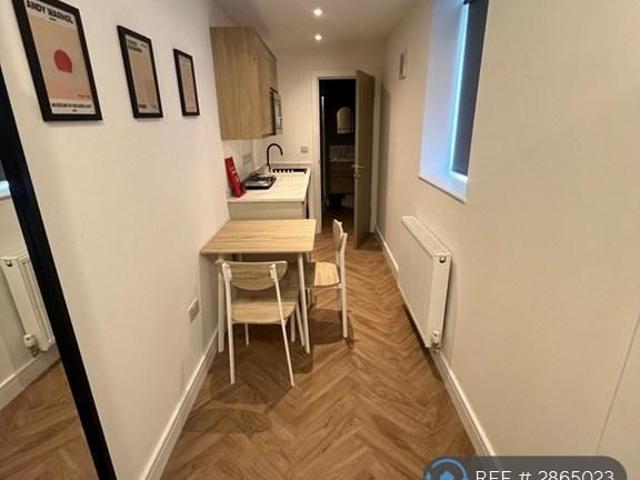 Studio for rent in New Normanton, East Midlands