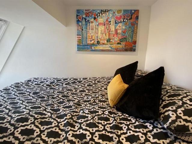 Studio for rent in St. Mildred's, The Bridge