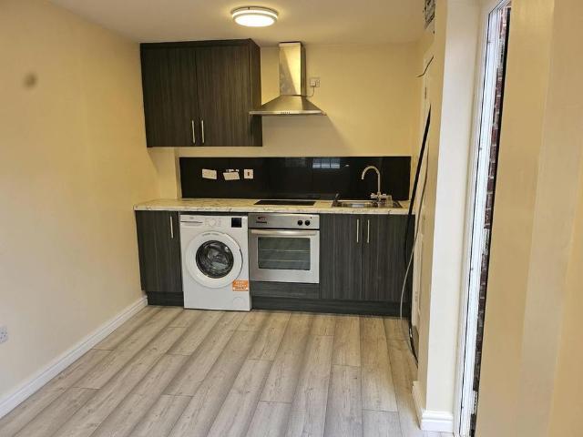 Studio for rent in Little Heath, Greater London