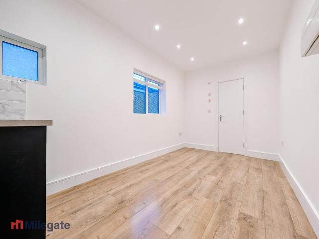 Flat for rent in Isle Of Man