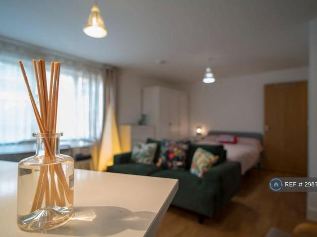 Studio for rent