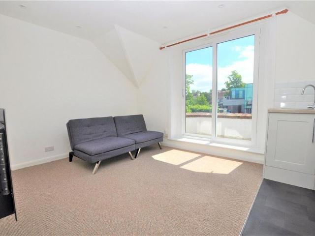 Studio for rent in Charlotteville, Westborough