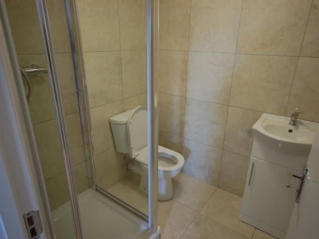 Flat for rent in Ickenham, Greater London