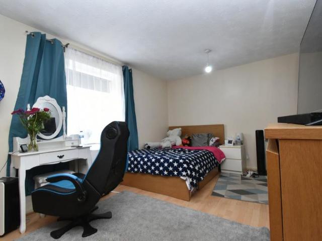 Studio for rent in Alperton, Greater London