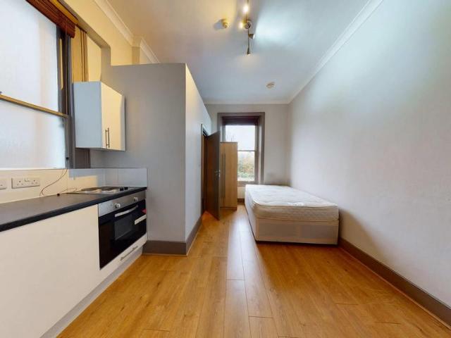 Flat for rent in Kilburn, Greater London