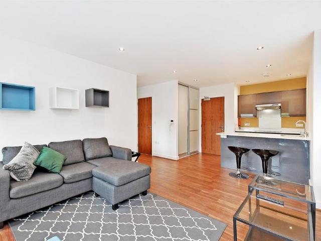 Flat for rent in Broomfield, South Yorkshire