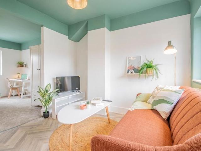 Studio for rent in The Meadows, Haddon