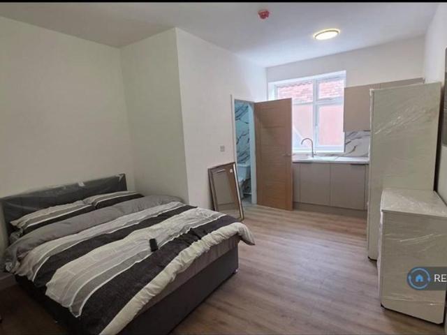 Studio for rent in Edgbaston, West Midlands