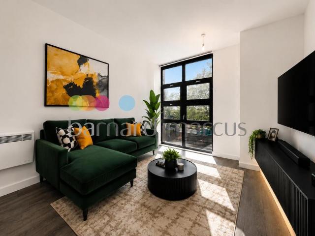 Studio for rent in London Borough of Croydon, Waddon
