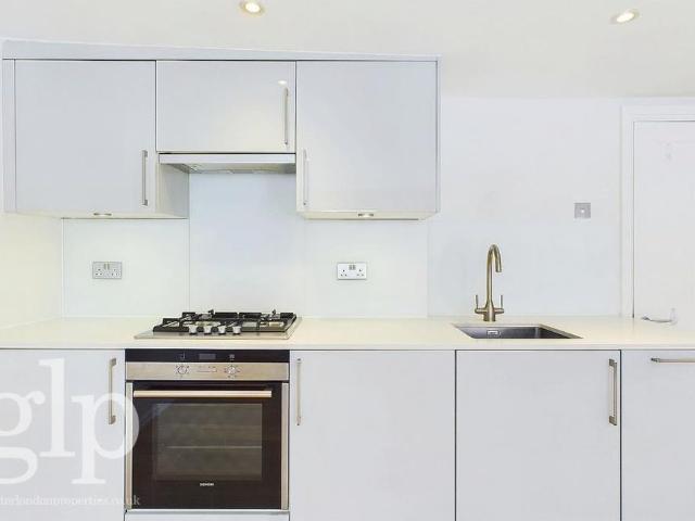 Studio for rent in City of Westminster, Greater London