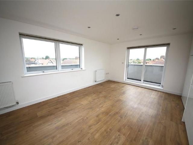 Studio for rent in Stanford-le-Hope, Essex