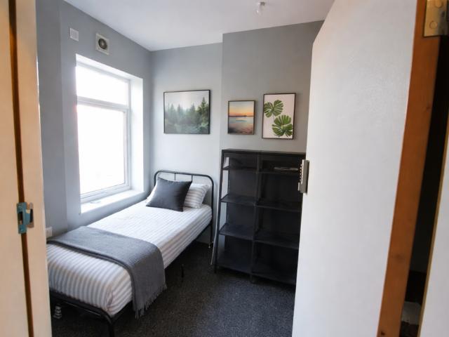 Studio for rent in Hyde Park, South Yorkshire